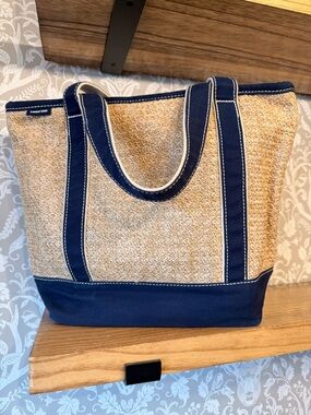Lands End Navy Canvas & Raffia Beach Travel Tote Bag Large NWOT SOLD OUT!